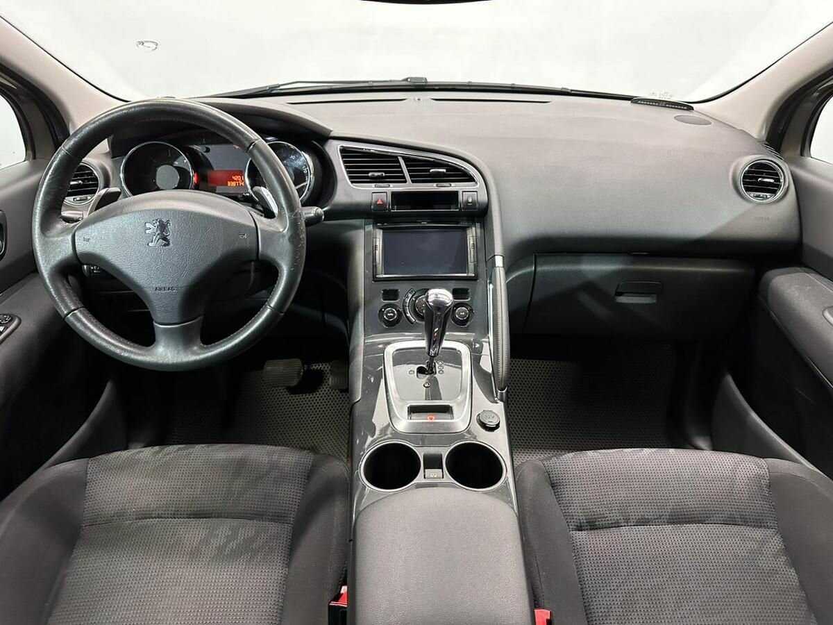 Б/У Пежо 3008 2012 года. Фото: #7