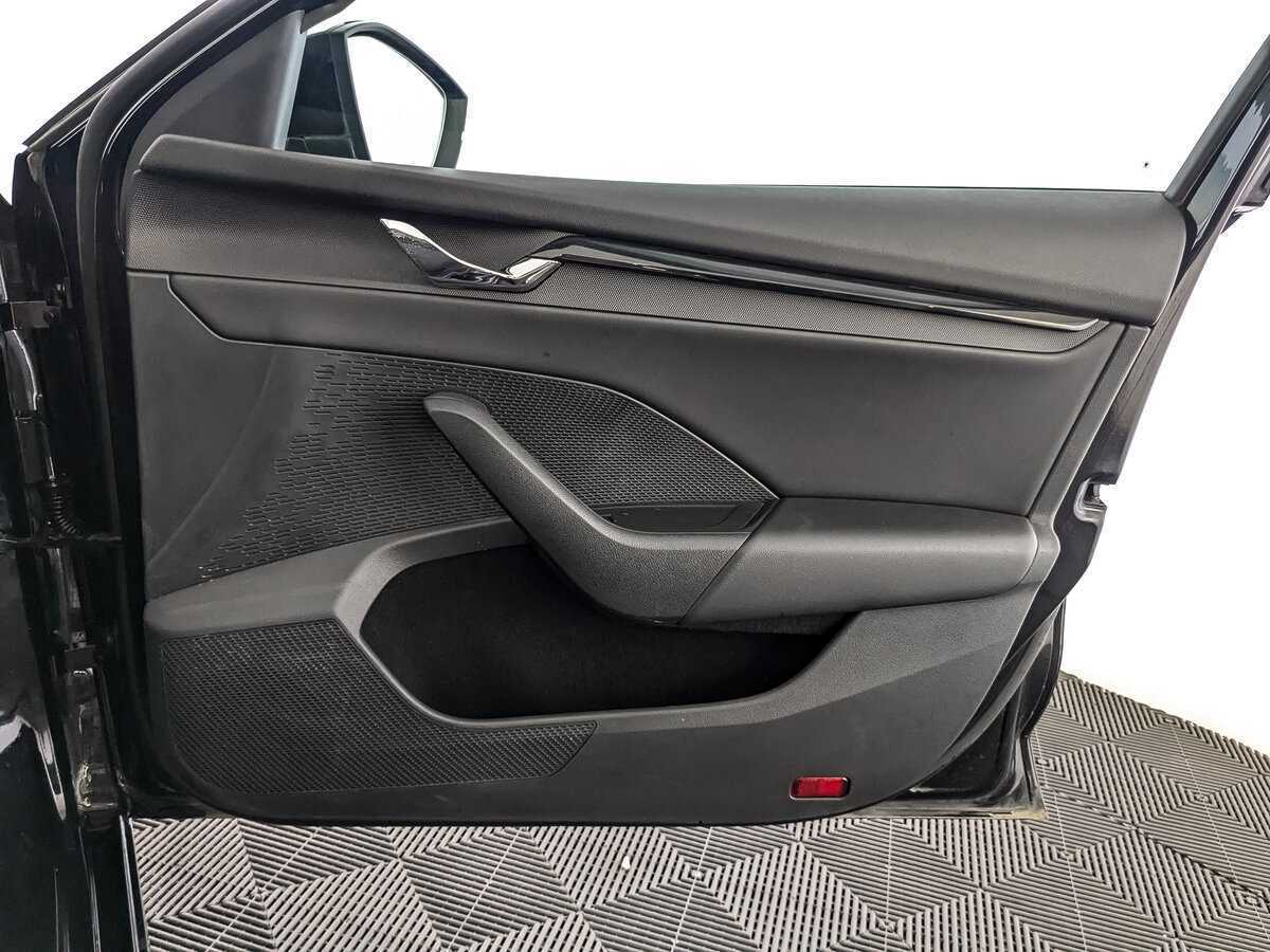 Б/У Шкода Октавия 2021 года. Фото: #20