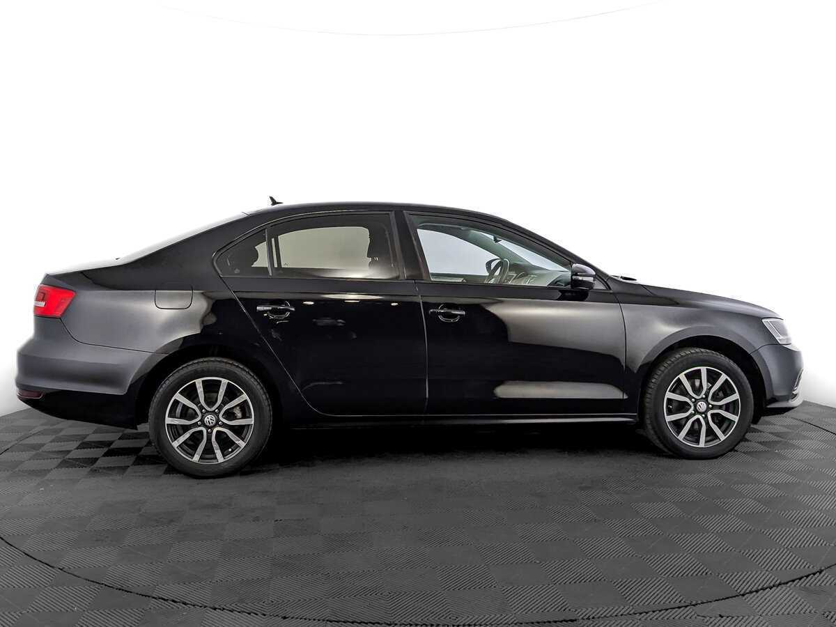 Б/У Фольксваген Джетта 2015 года. Фото: #3