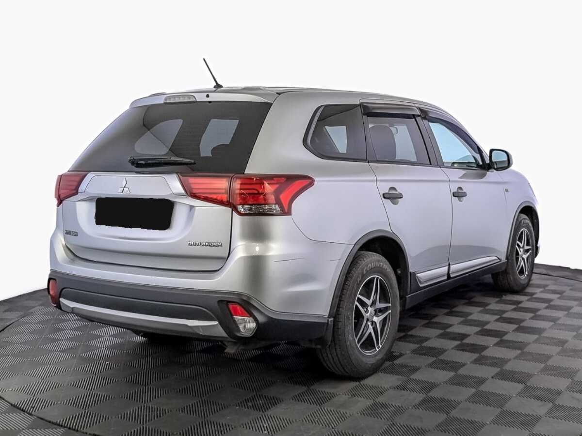 Mitsubishi Outlander 2015 года с пробегом. Фото: #4