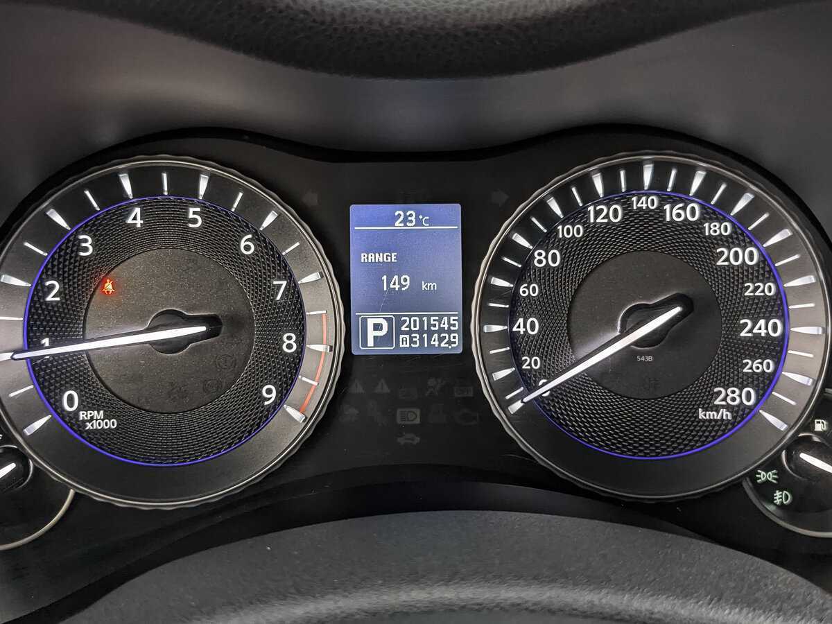 Infiniti Q70 2014 года с пробегом. Фото: #11