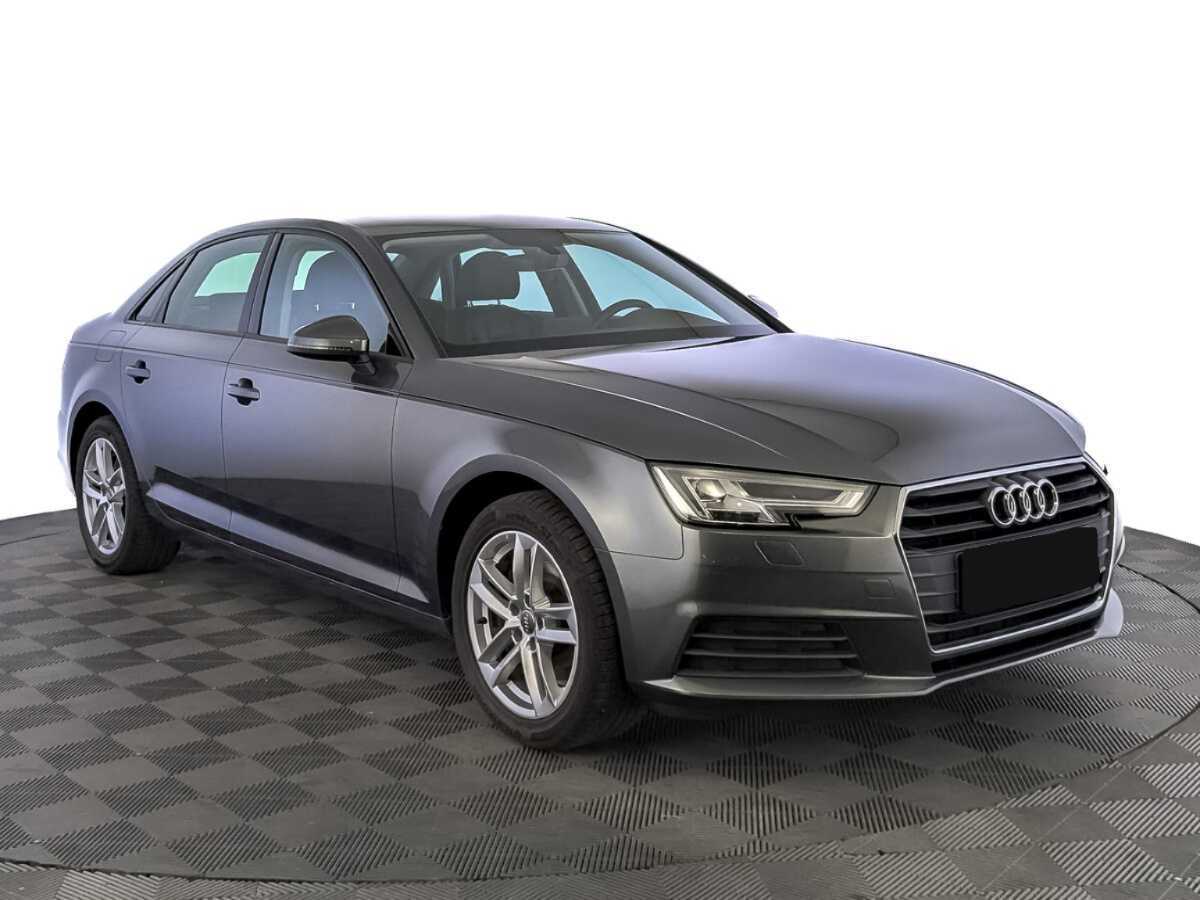 Audi A4 2018 года с пробегом. Фото: #2