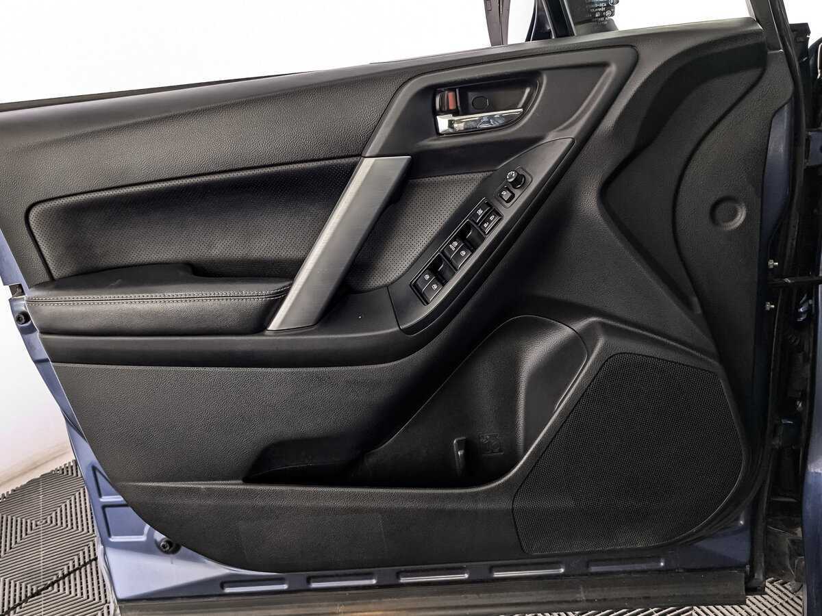 Subaru Forester 2013 года с пробегом. Фото: #14