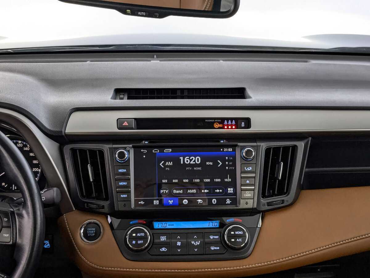 Toyota RAV4 2017 года с пробегом. Фото: #12