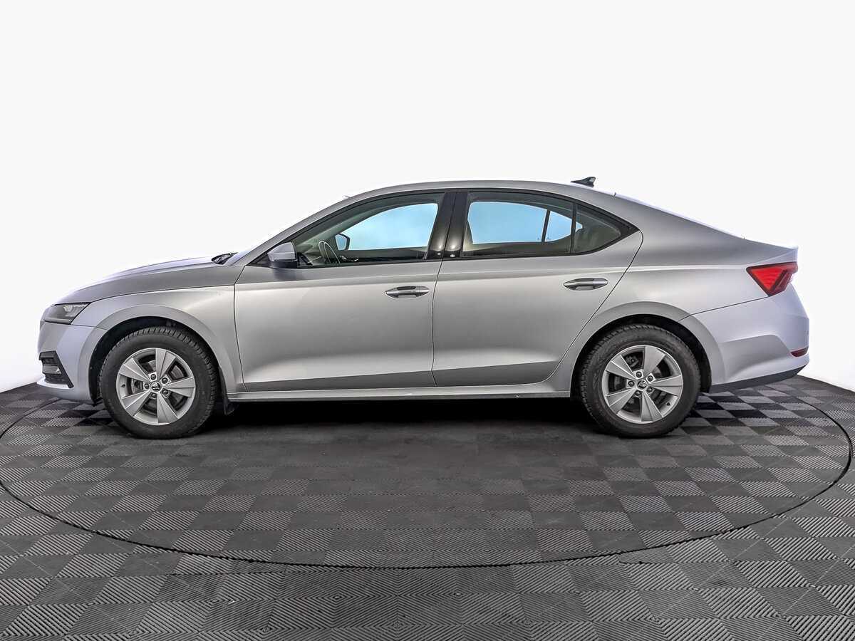 Б/У Шкода Октавия 2021 года. Фото: #7