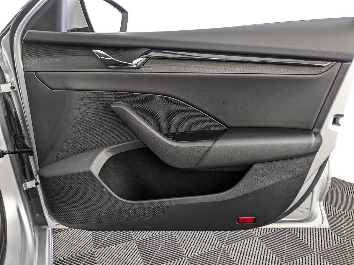 Б/У Шкода Октавия 2021 года. Фото: #20