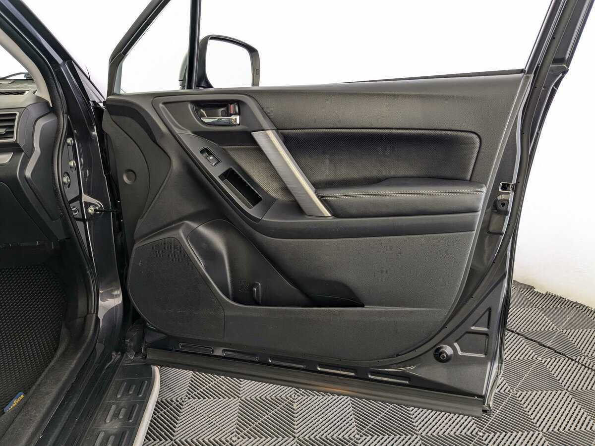 Subaru Forester 2015 года с пробегом. Фото: #20
