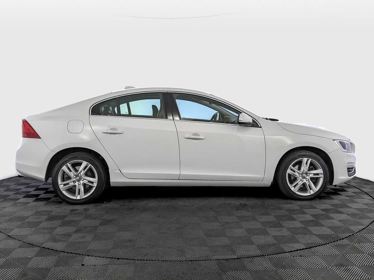 Volvo S60 2016 года с пробегом. Фото: #3