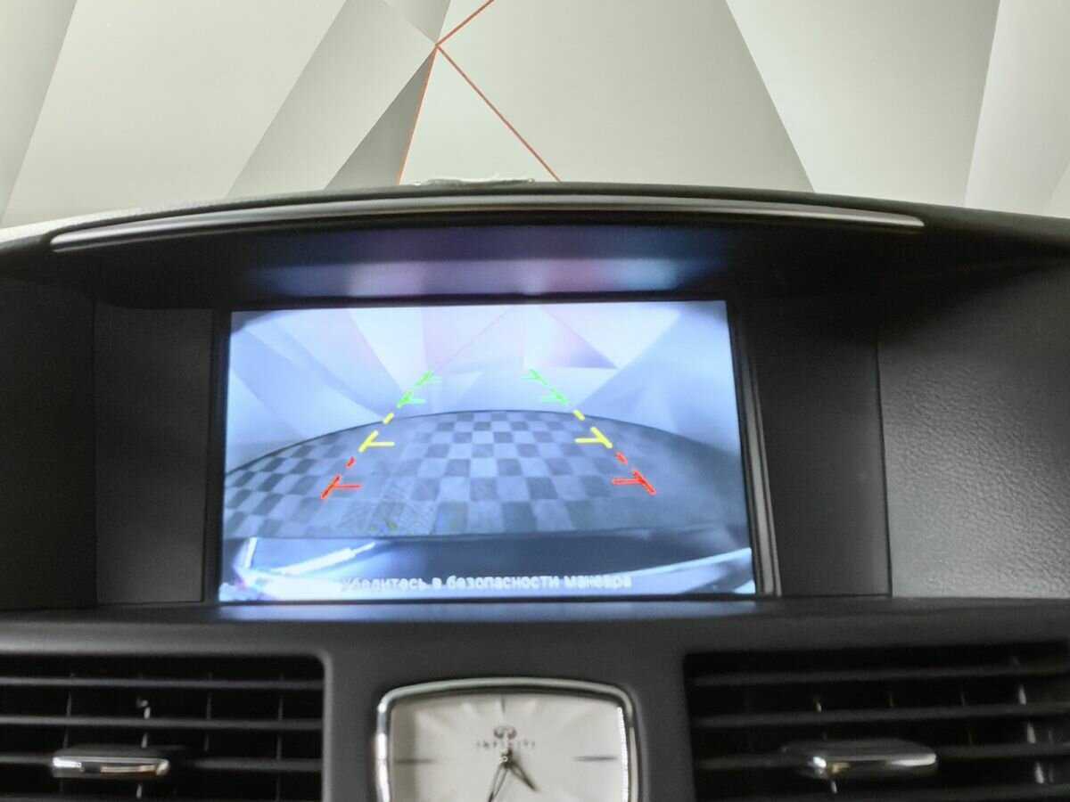 Infiniti Q70 2016 года с пробегом. Фото: #15