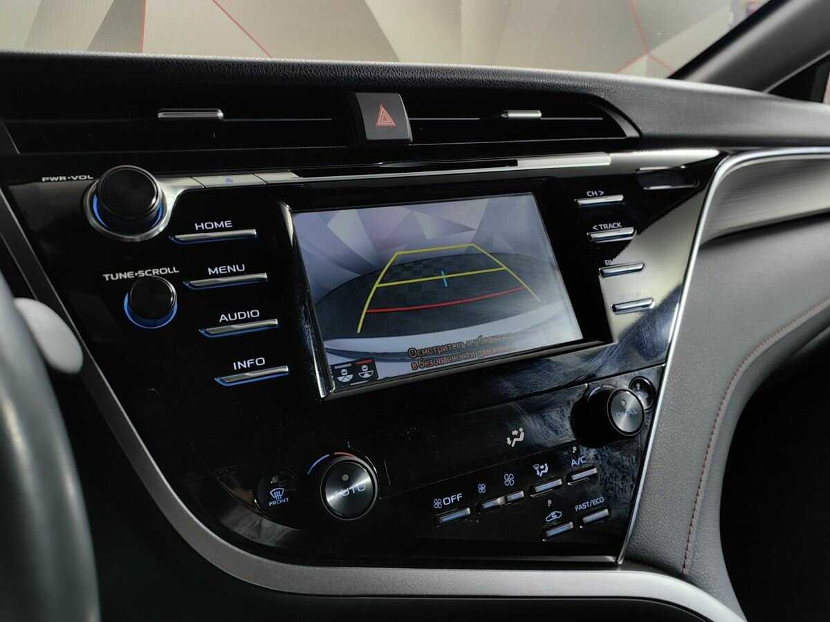 Toyota Camry 2020 года с пробегом. Фото: #15