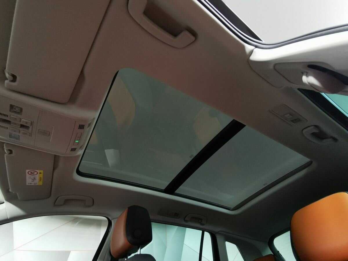 Volkswagen Tiguan 2019 года с пробегом. Фото: #18