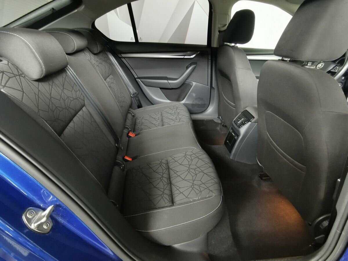 Б/У Шкода Октавия 2020 года. Фото: #11