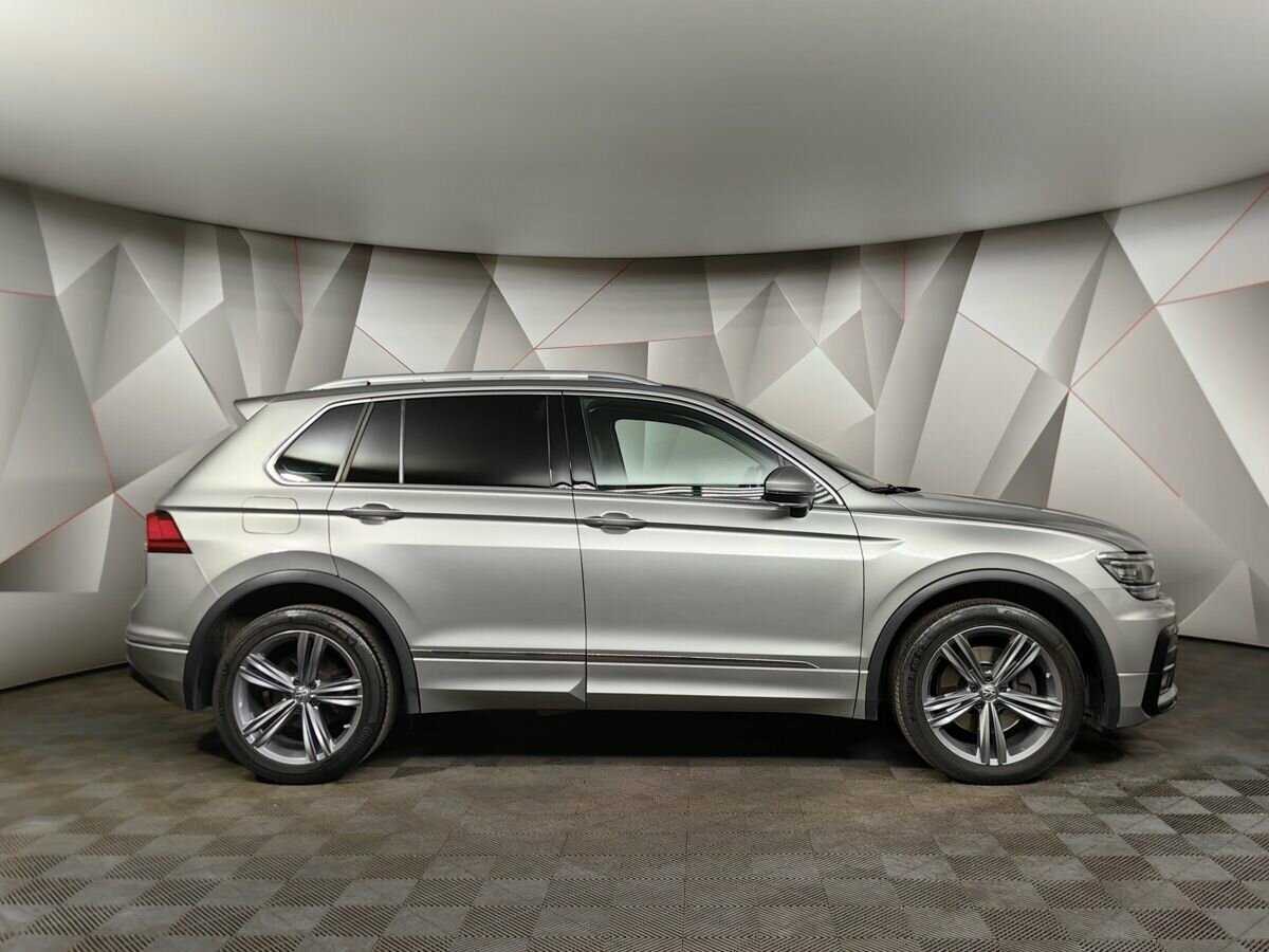 Volkswagen Tiguan 2018 года с пробегом. Фото: #4