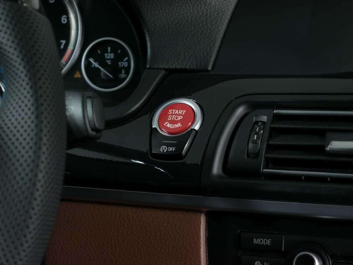 BMW 5 серии 2013 года с пробегом. Фото: #12