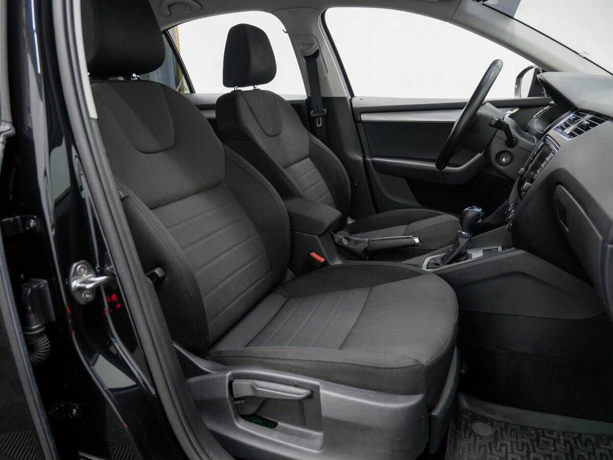 Б/У Шкода Октавия 2016 года. Фото: #7