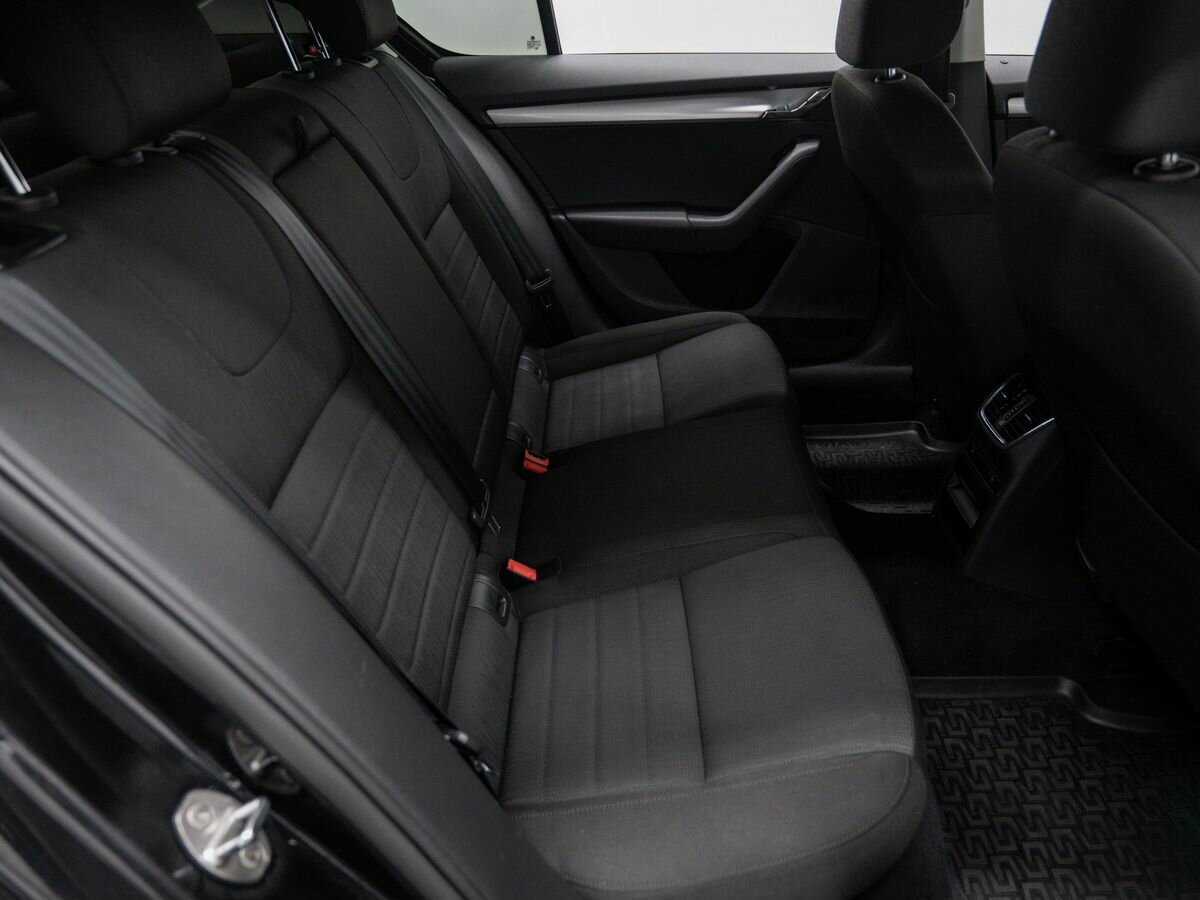 Б/У Шкода Октавия 2016 года. Фото: #8