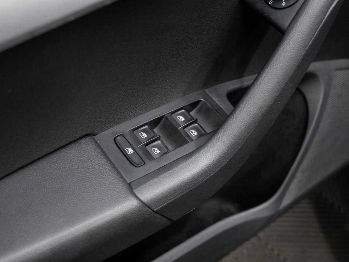 Б/У Шкода Октавия 2016 года. Фото: #14