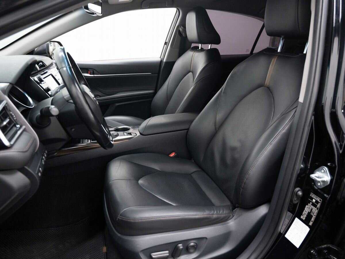 Toyota Camry 2019 года с пробегом. Фото: #7