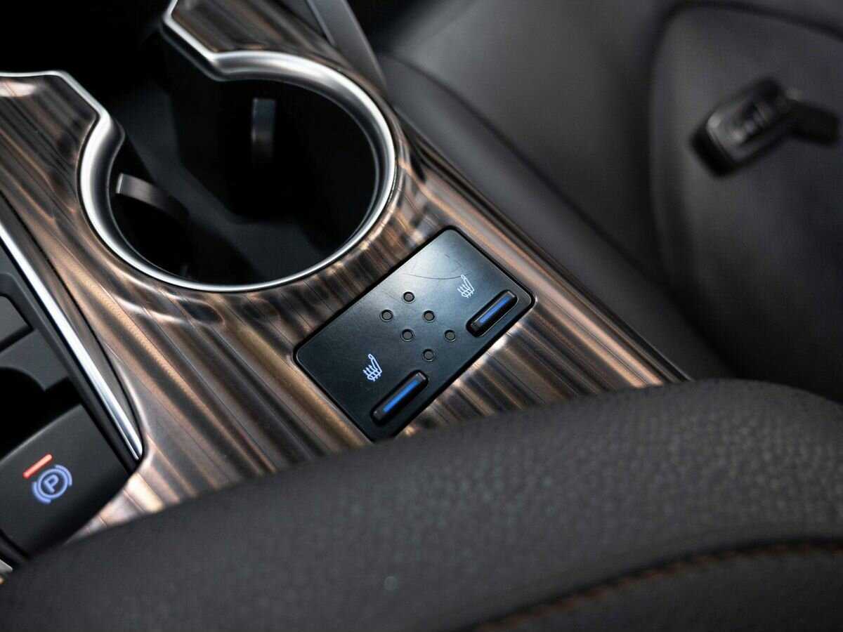 Toyota Camry 2019 года с пробегом. Фото: #24