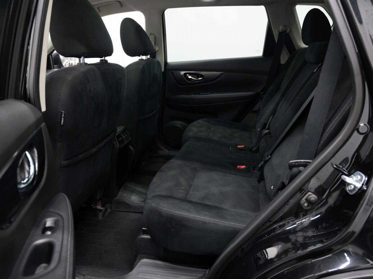 Б/У Ниссан Икс-Трейл 2017 года. Фото: #8