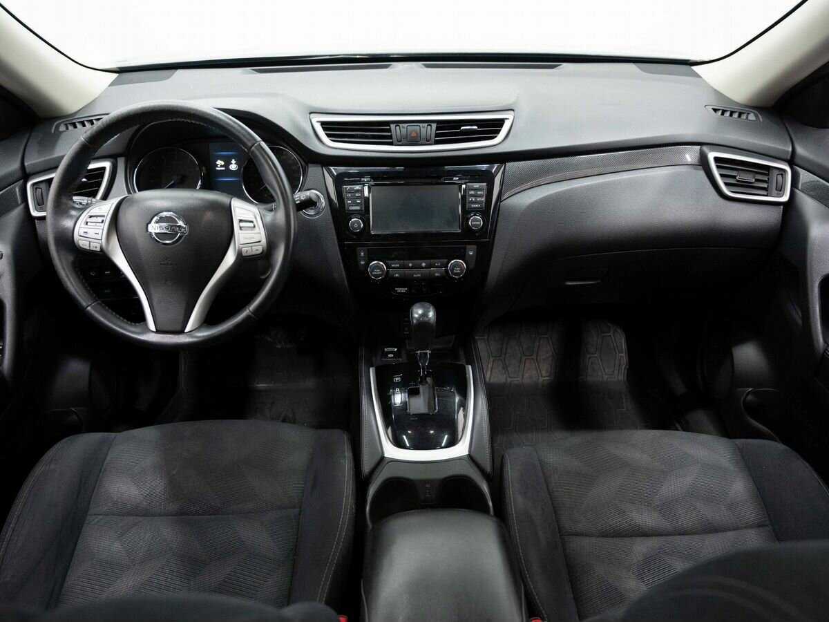 Б/У Ниссан Икс-Трейл 2017 года. Фото: #12