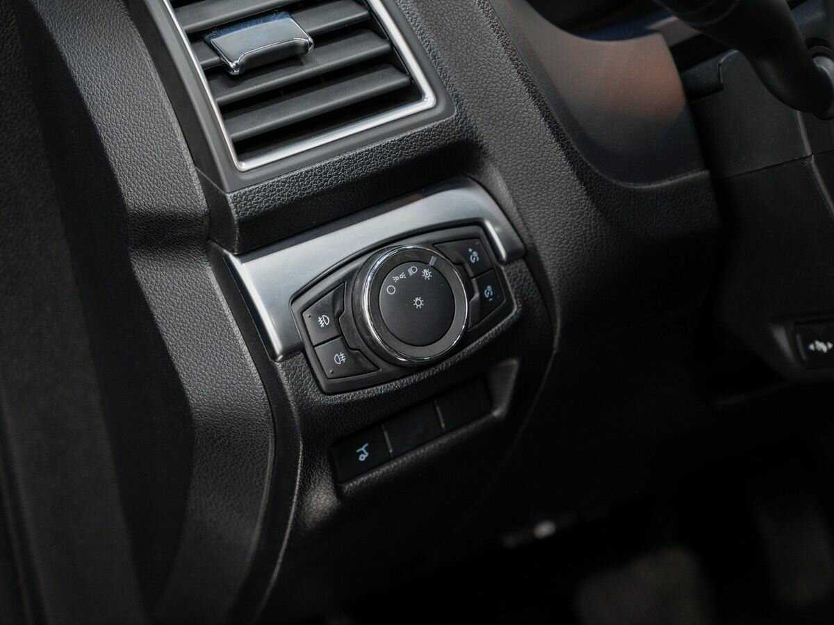 Ford Explorer 2017 года с пробегом. Фото: #19