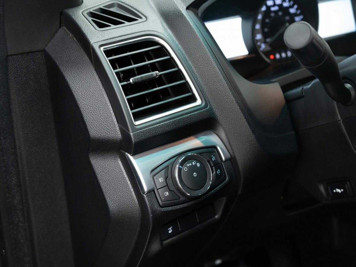 Ford Explorer 2016 года с пробегом. Фото: #25