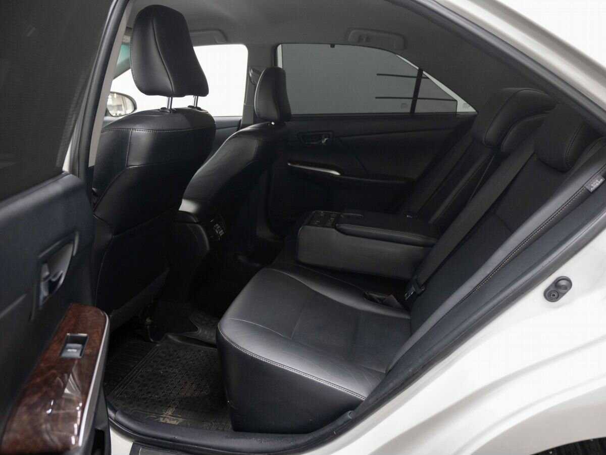 Б/У Тойота Камри 2014 года. Фото: #8