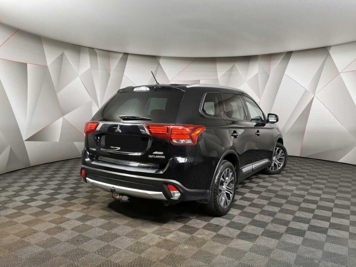 Mitsubishi Outlander 2016 года с пробегом. Фото: #1