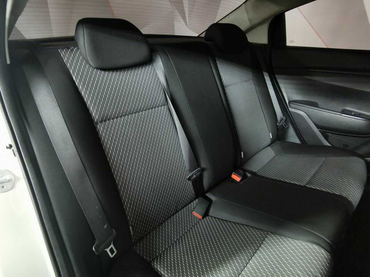 Б/У Киа Рио 2018 года. Фото: #12