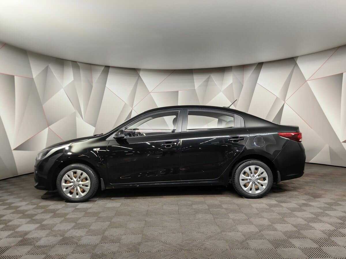 Б/У Киа Рио 2017 года. Фото: #4