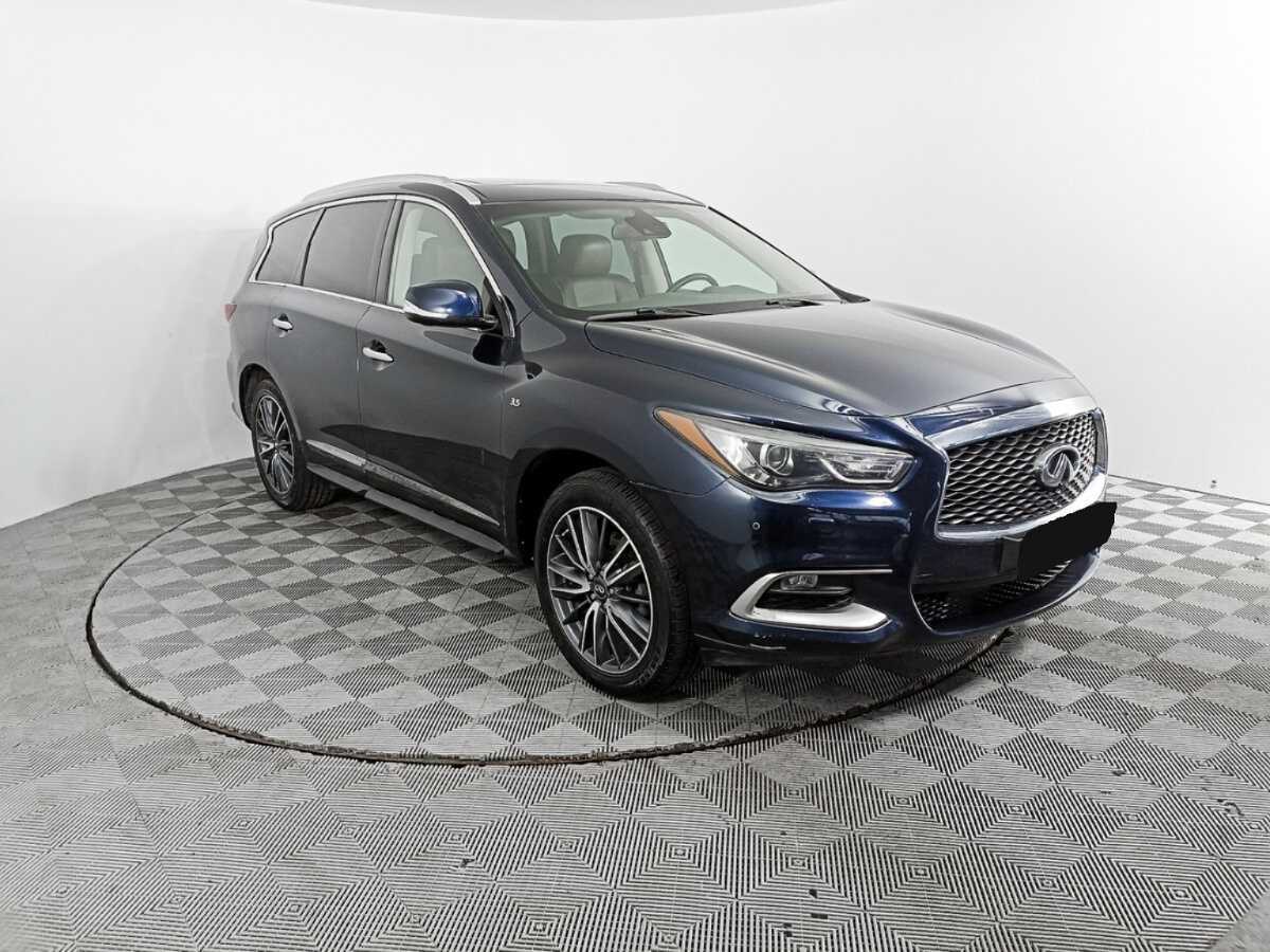 Infiniti QX60 2018 года с пробегом. Фото: #2