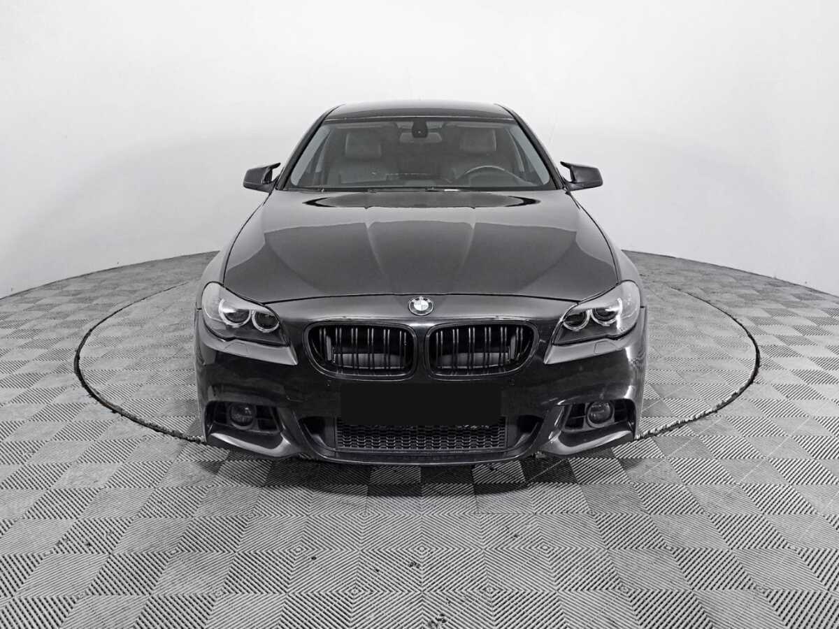 BMW 5 серии 2012 года с пробегом. Фото: #1