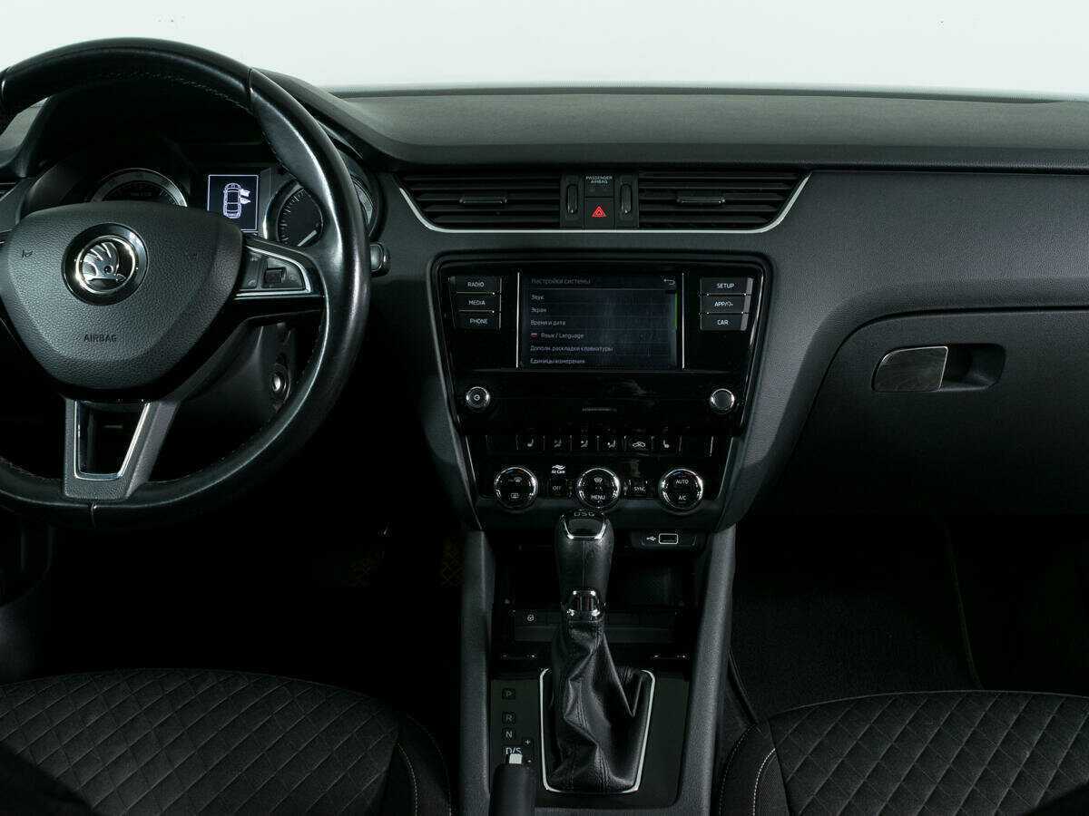 Б/У Шкода Октавия 2017 года. Фото: #6