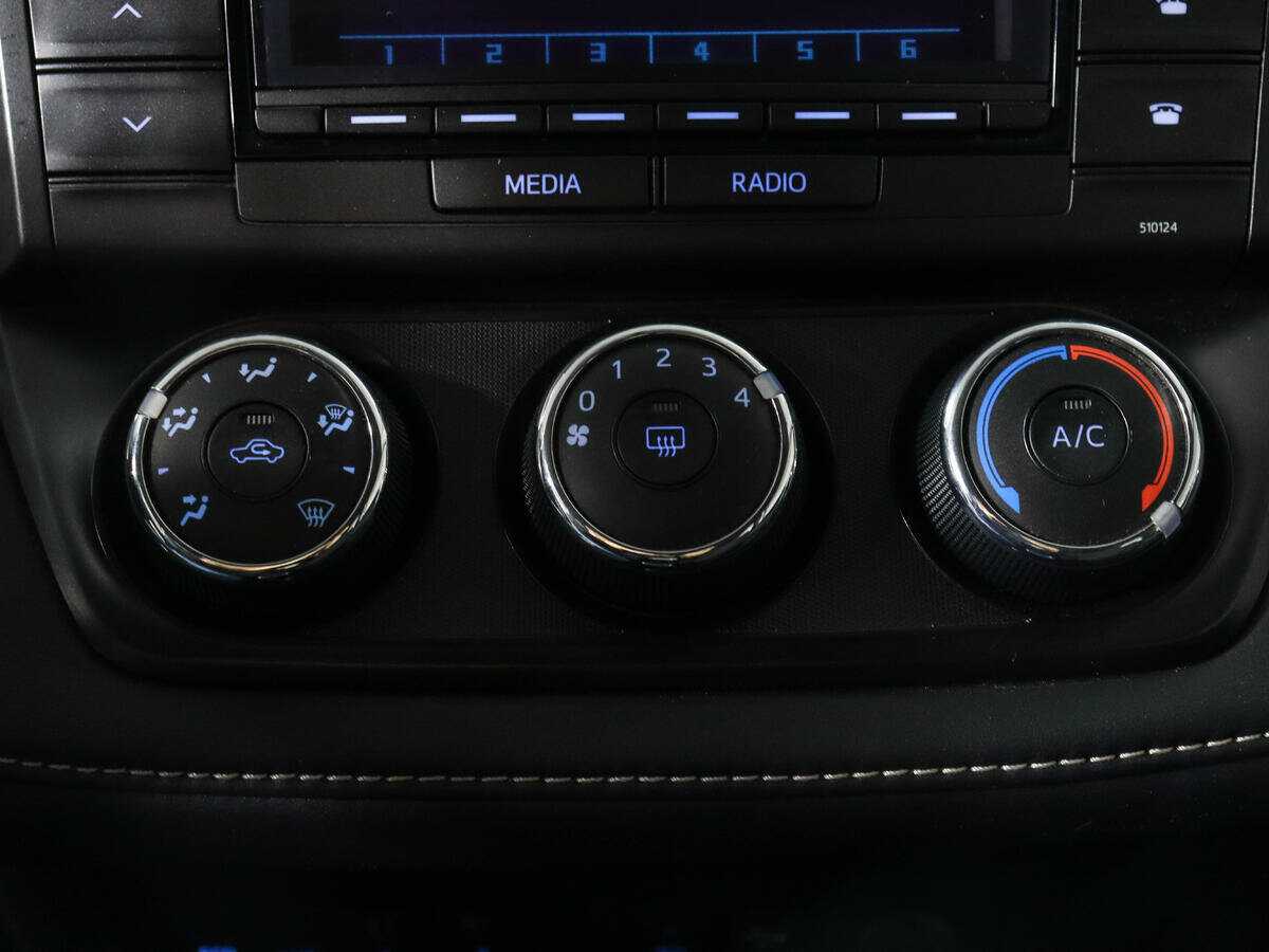 Б/У Тойота Рав4 2016 года. Фото: #14