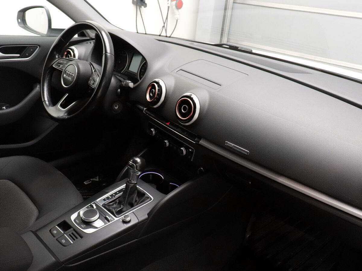 Audi A3 2016 года с пробегом. Фото: #6