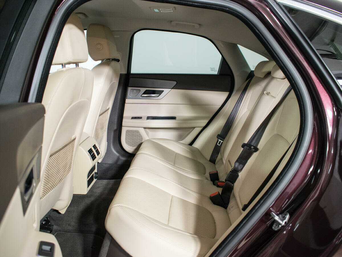 Jaguar XF 2016 года с пробегом. Фото: #9