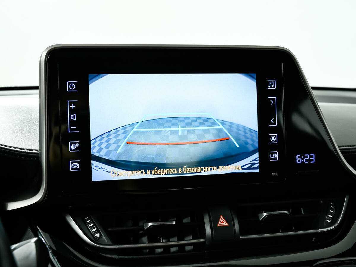 Toyota C-HR 2018 года с пробегом. Фото: #14