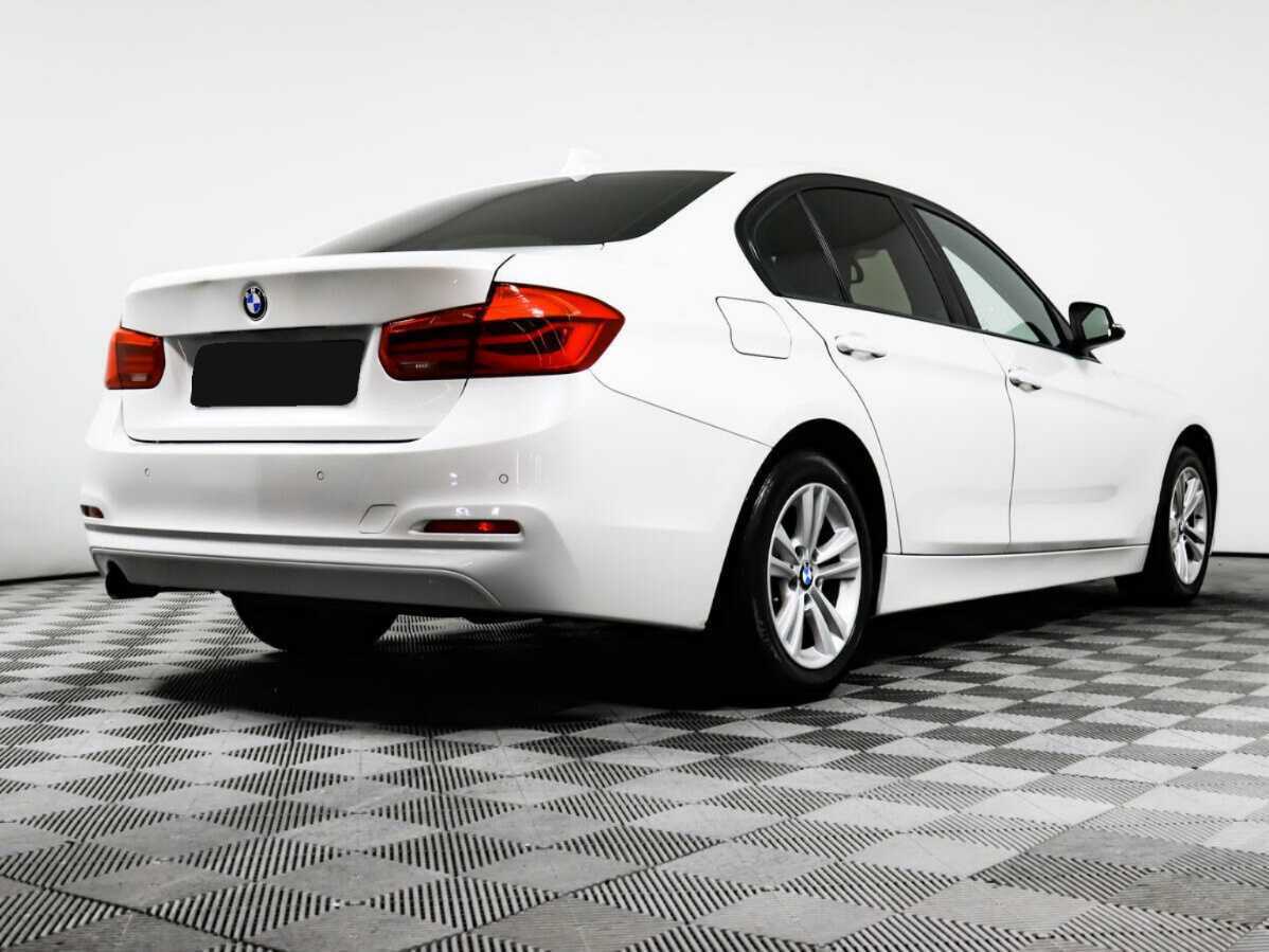BMW 3 серии 2018 года с пробегом. Фото: #3