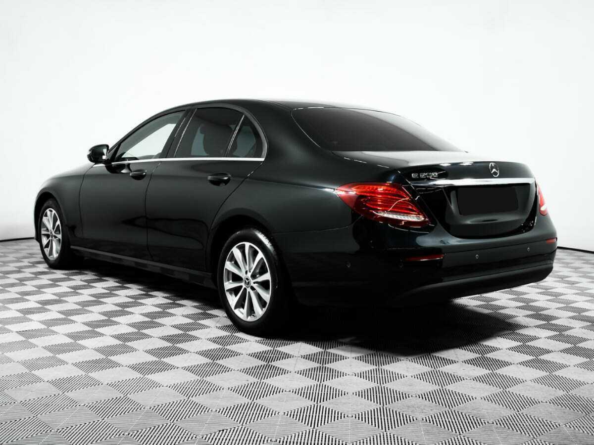 Mercedes-Benz E-Класс 2019 года с пробегом. Фото: #6