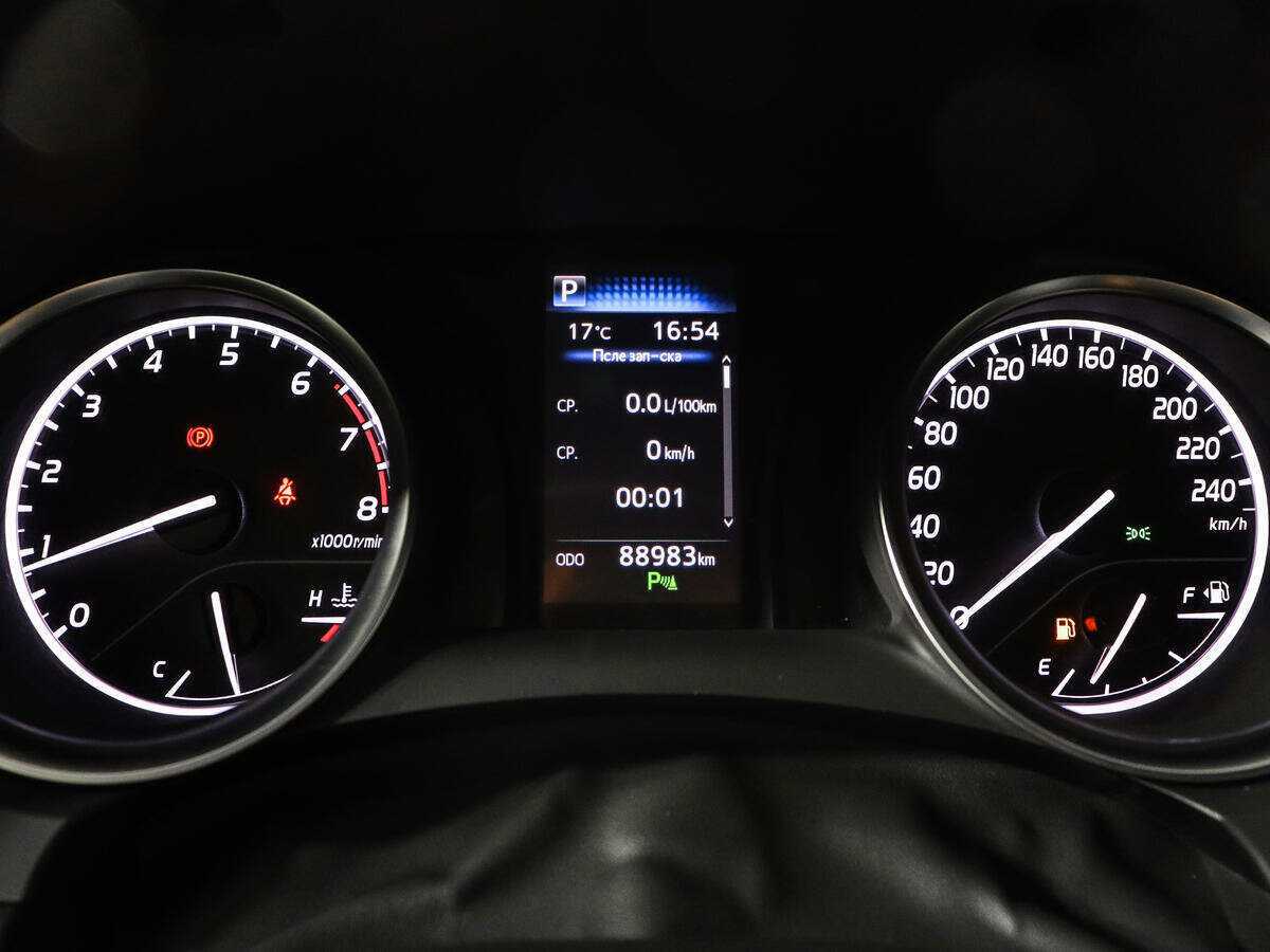 Toyota Camry 2020 года с пробегом. Фото: #8