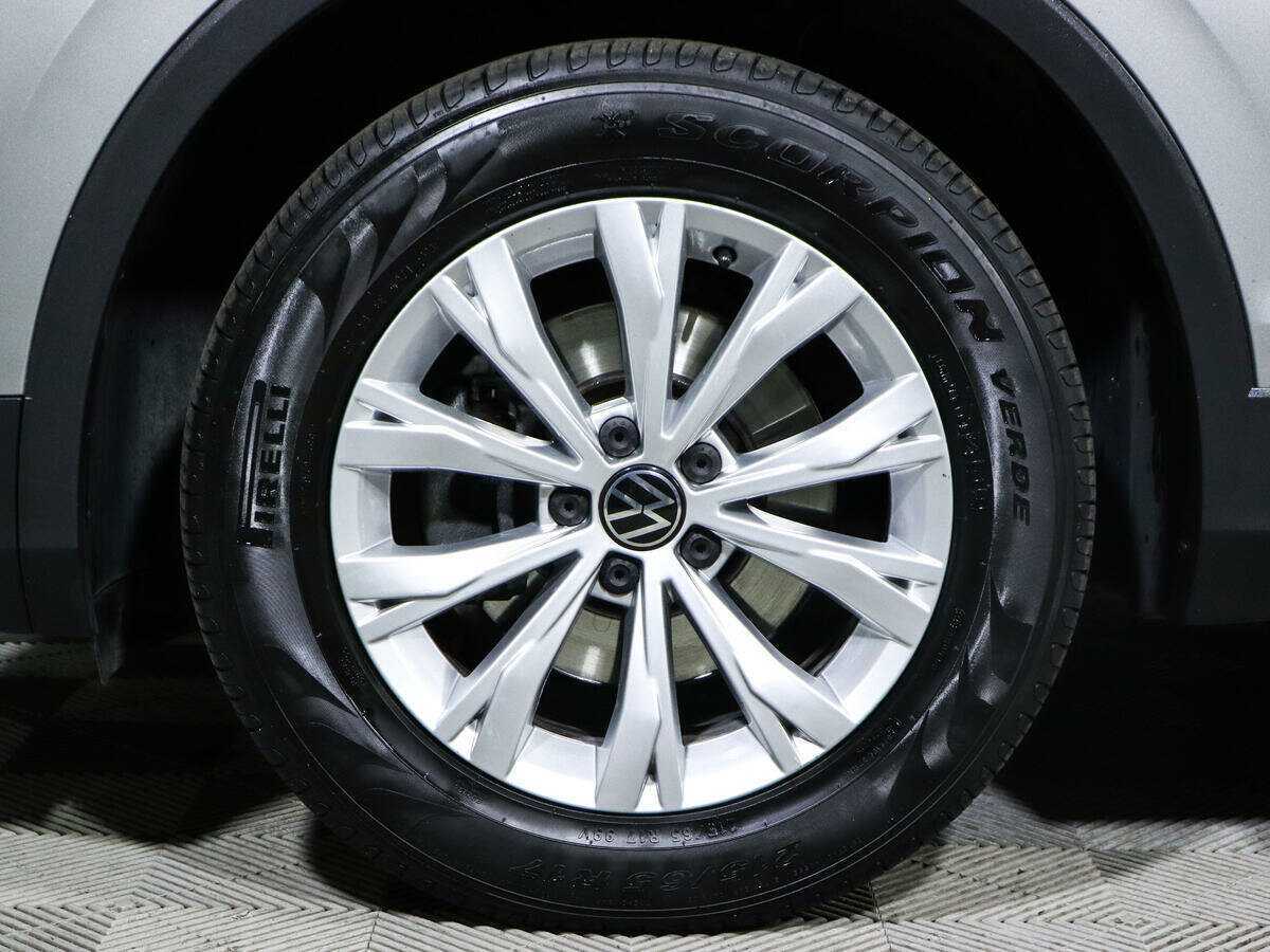 Volkswagen Tiguan 2021 года с пробегом. Фото: #17