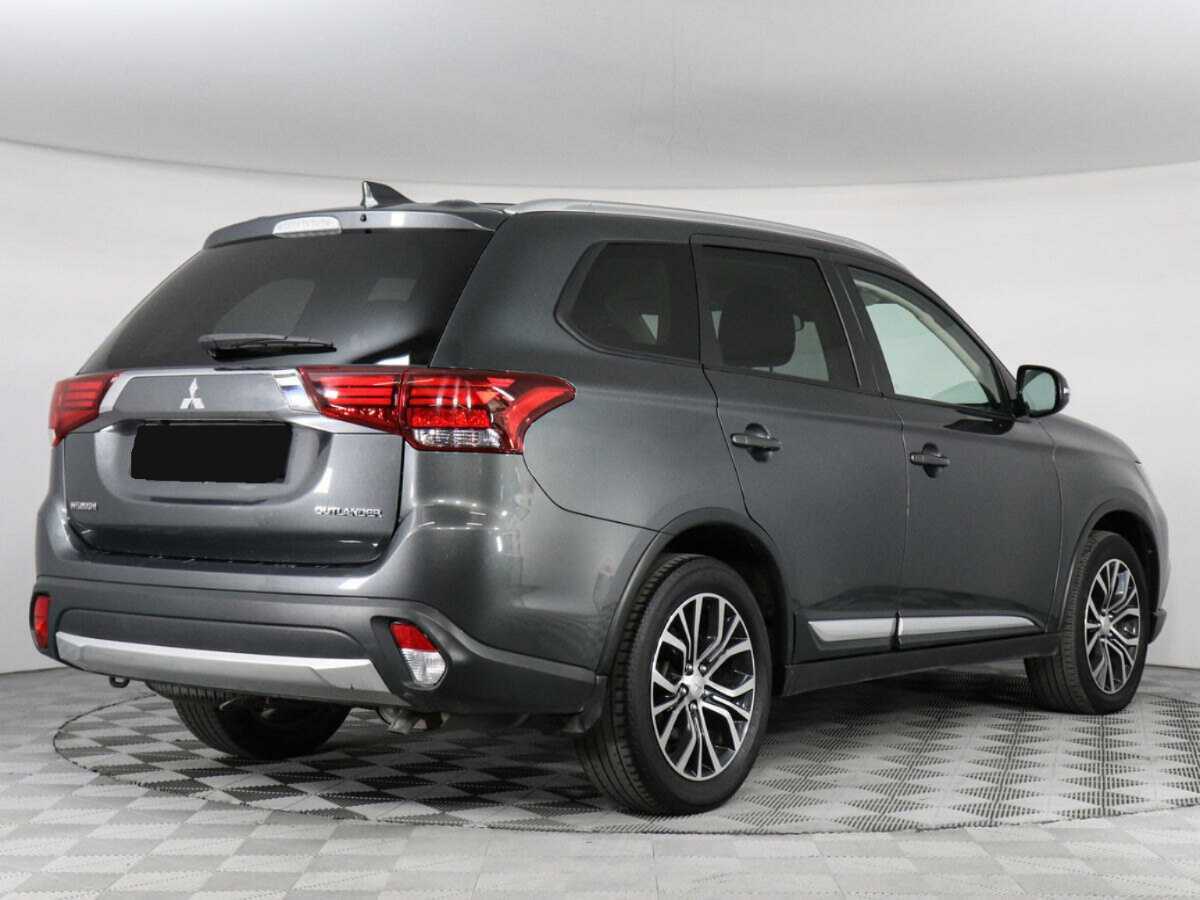 Mitsubishi Outlander 2018 года с пробегом. Фото: #4