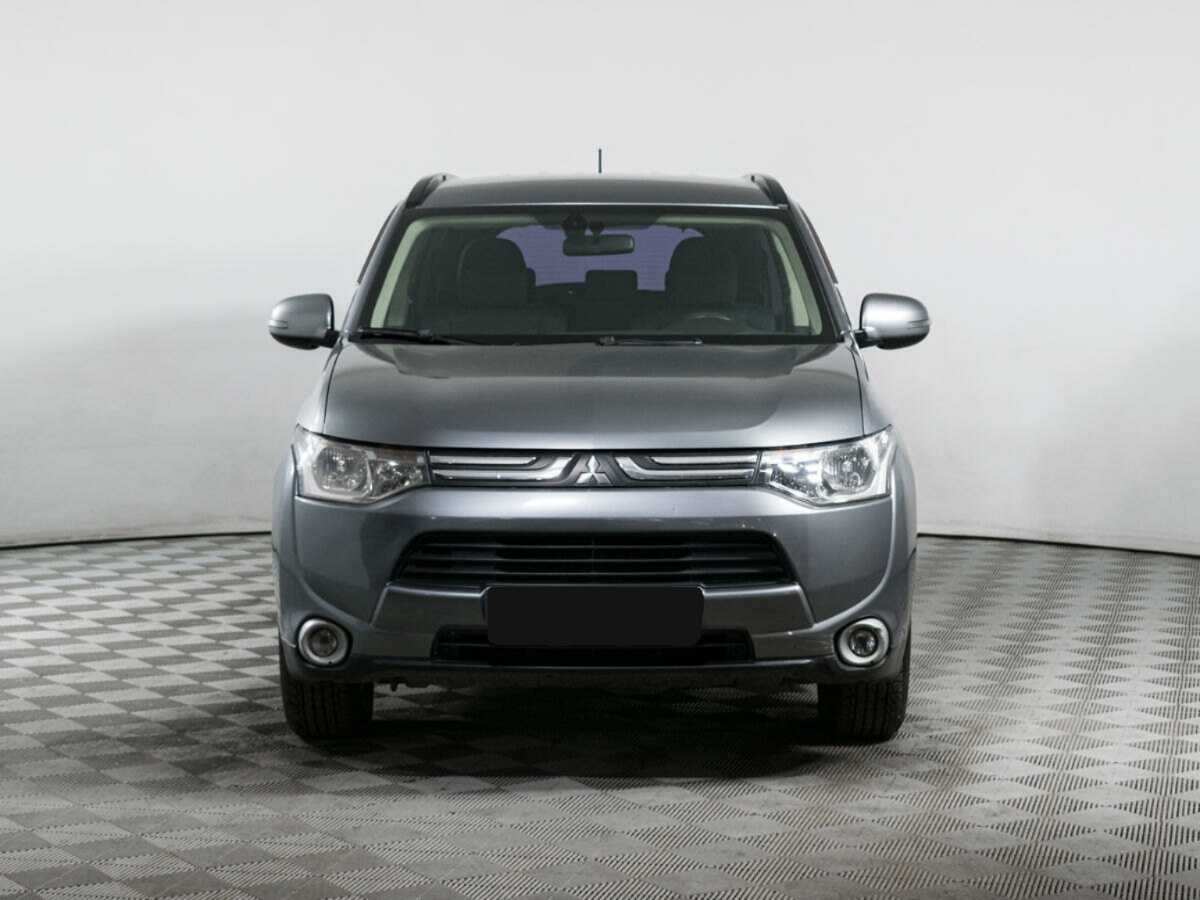 Mitsubishi Outlander 2012 года с пробегом. Фото: #1