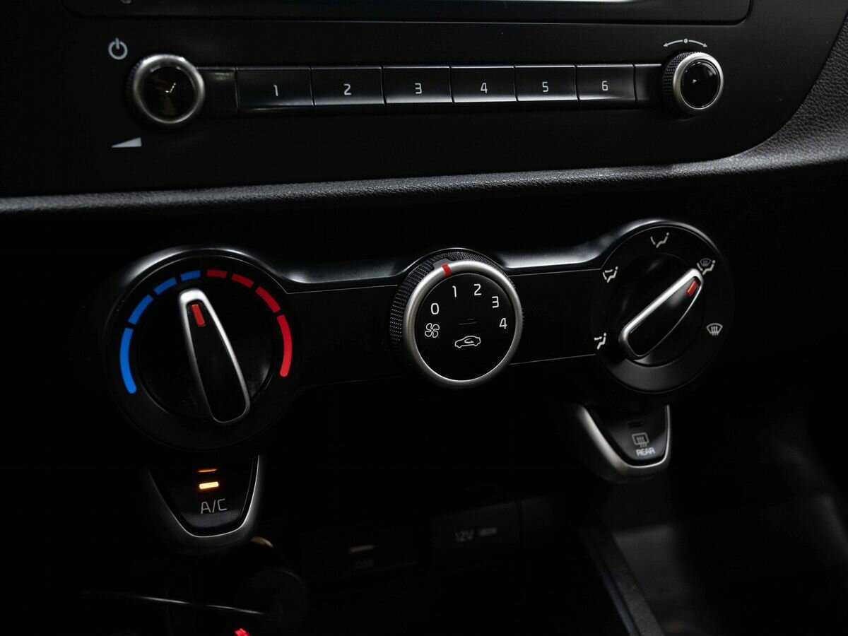 Б/У Киа Рио 2021 года. Фото: #20