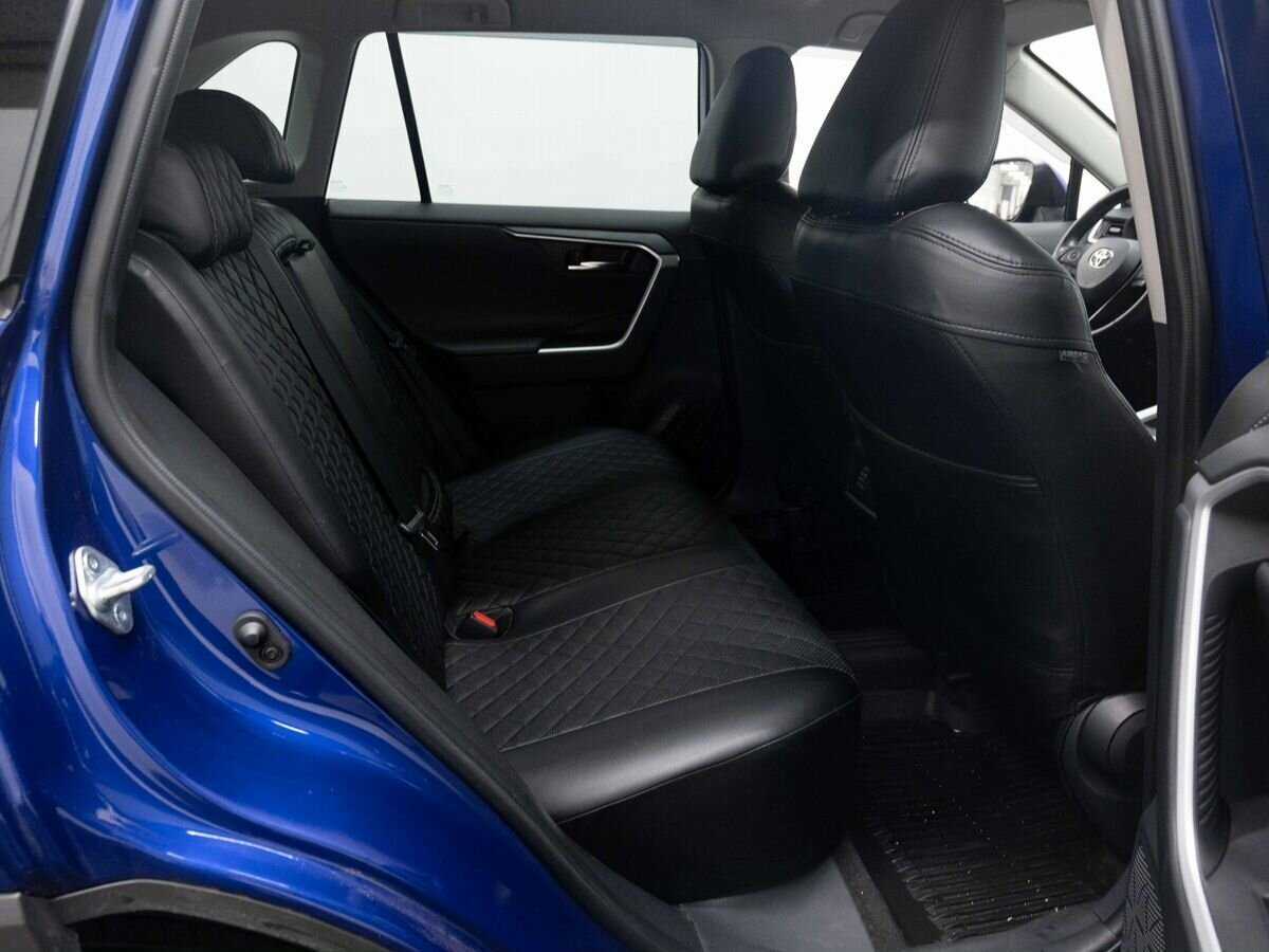Toyota RAV4 2021 года с пробегом. Фото: #10