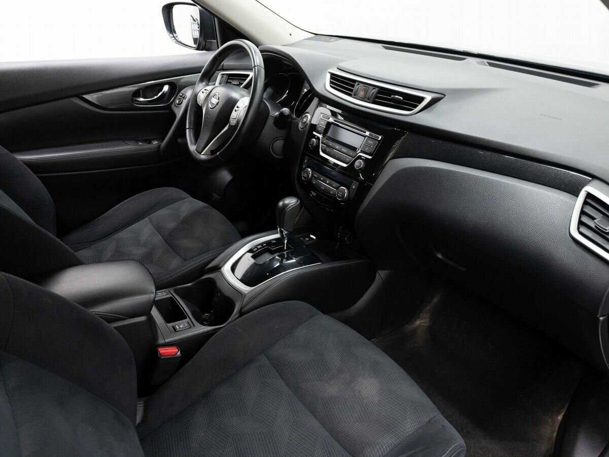 Б/У Ниссан Икс-Трейл 2016 года. Фото: #12