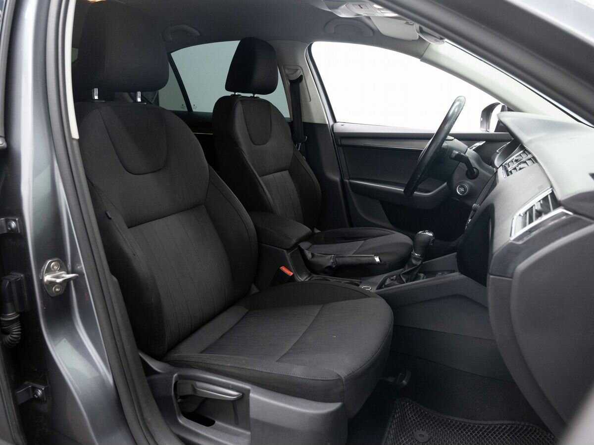 Б/У Шкода Октавия 2019 года. Фото: #11