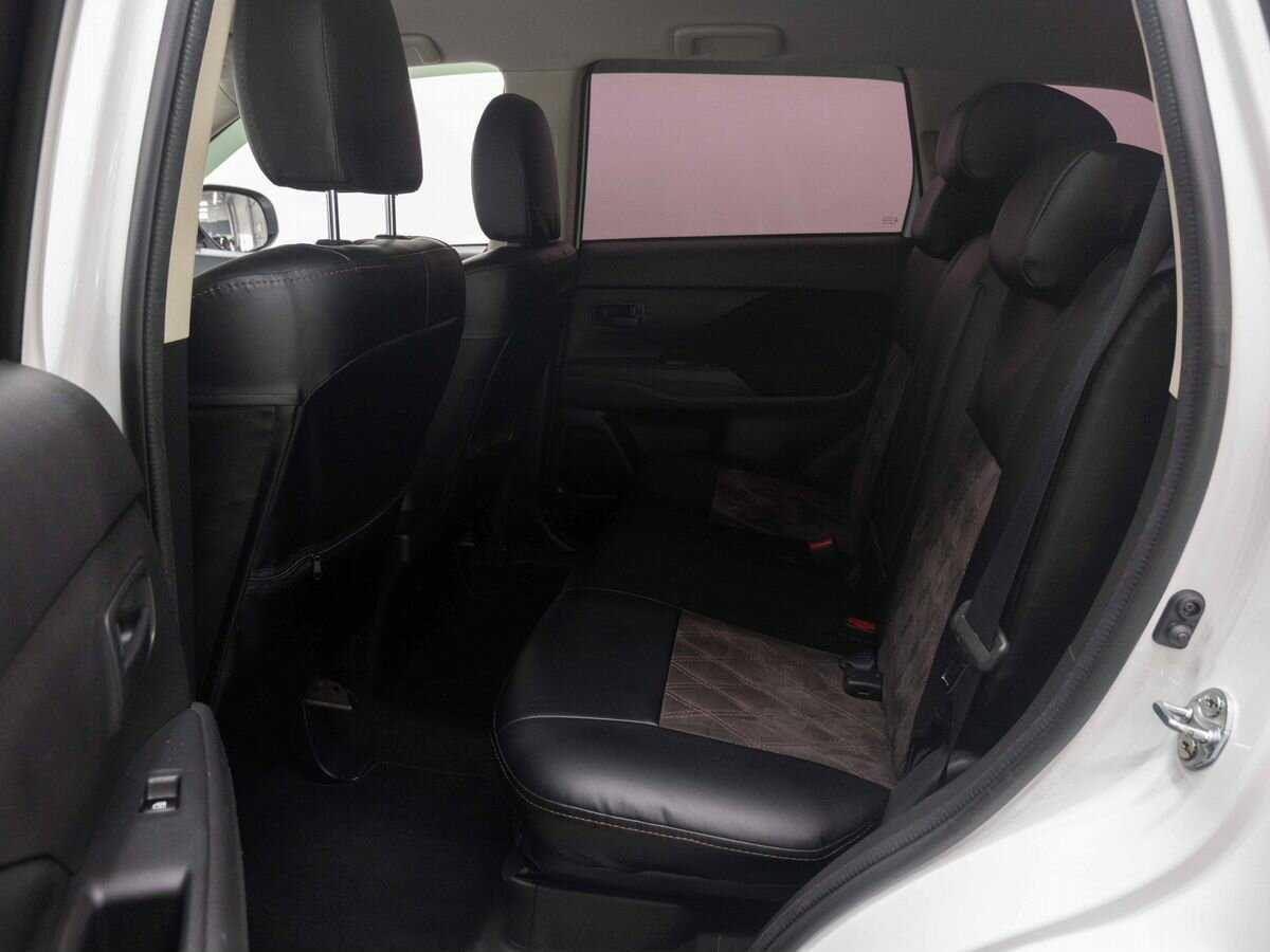 Mitsubishi Outlander 2018 года с пробегом. Фото: #10