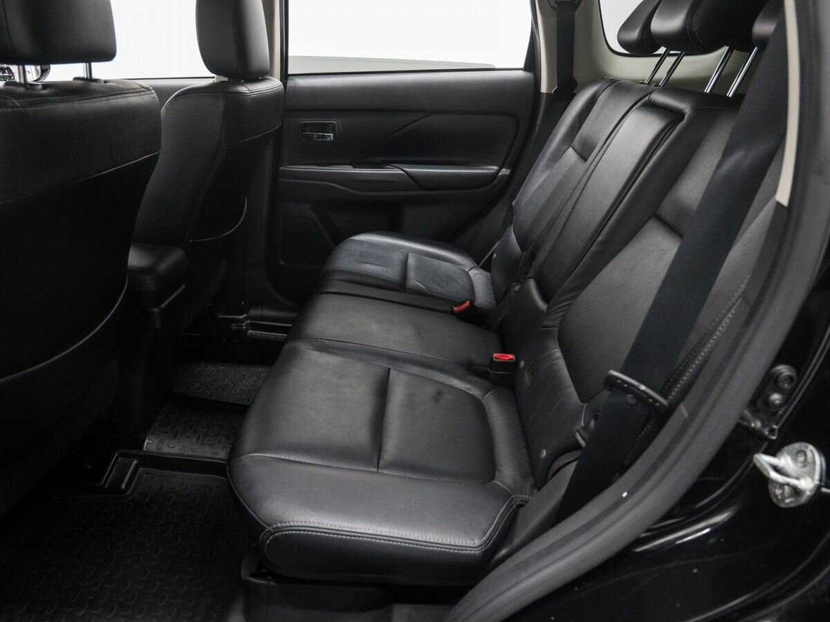 Mitsubishi Outlander 2013 года с пробегом. Фото: #11